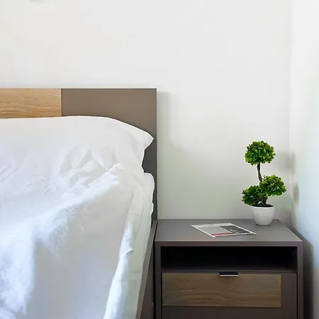 Appartamento Budget Near Sofias Lions Bridge Sofia